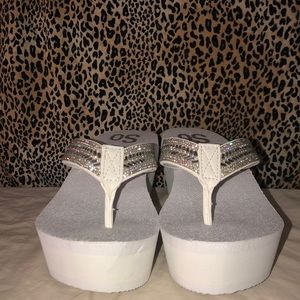 SoSo - white bling